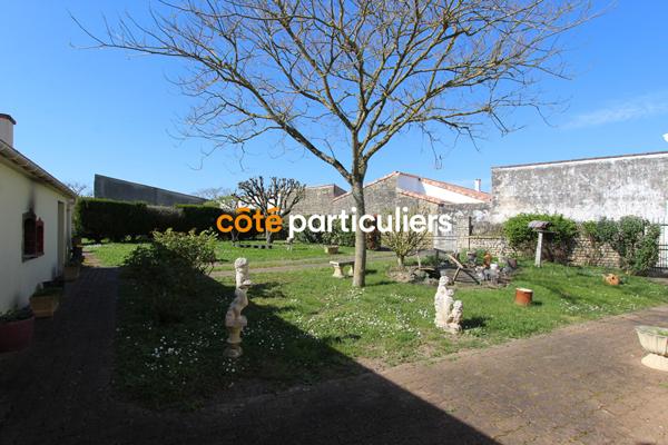 Vente Maison135 m² - 6 Pièces - SAINT MICHEL EN L HERM (85580)