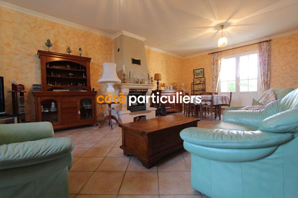 Vente Maison135 m² - 6 Pièces - SAINT MICHEL EN L HERM (85580)