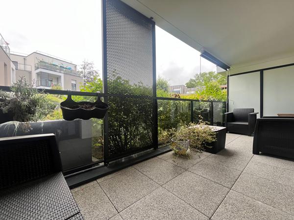 A vendre Arradon le bourg à pied appartement de Type 2 de 45.59 m2 en rez de chaussée terrasse et garage