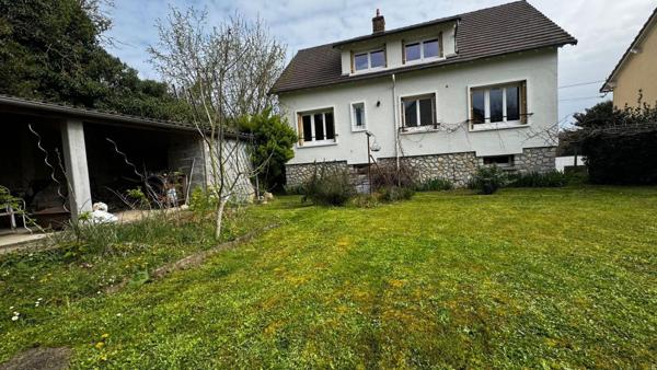 Grande maison 5 chambres + sous sol total