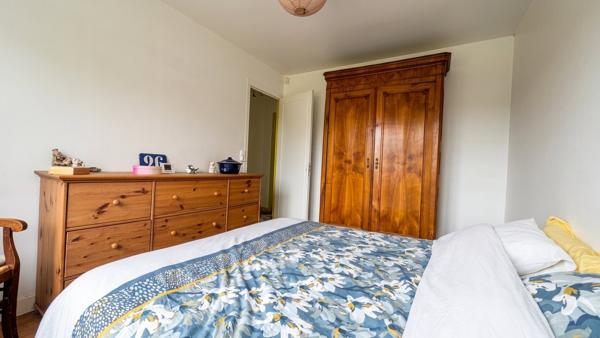 Grande maison 5 chambres + sous sol total