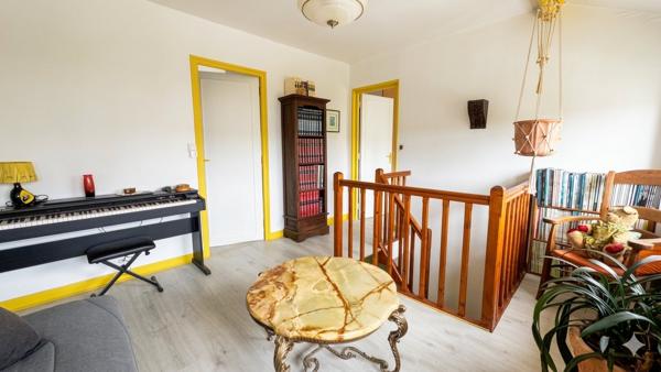 Grande maison 5 chambres + sous sol total