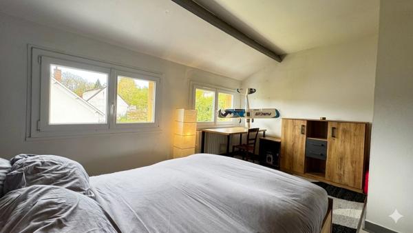 Grande maison 5 chambres + sous sol total