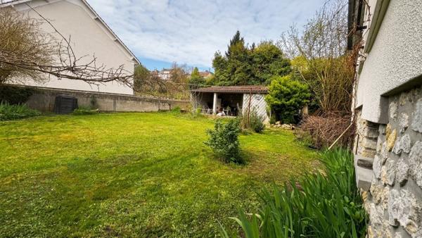 Grande maison 5 chambres + sous sol total