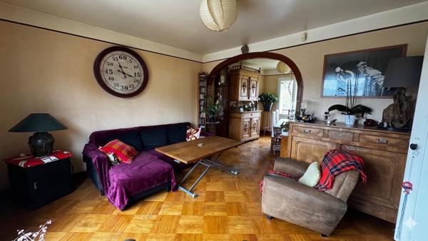 Grande maison 5 chambres + sous sol total