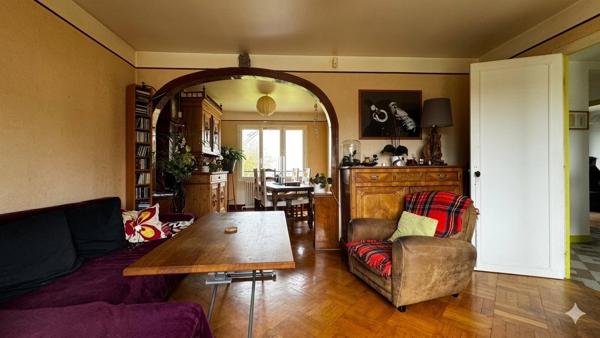 Grande maison 5 chambres + sous sol total