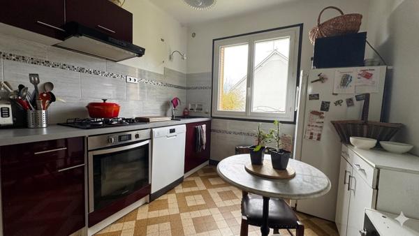 Grande maison 5 chambres + sous sol total