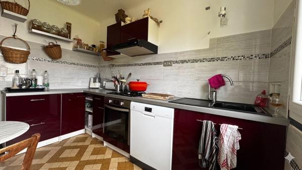 Grande maison 5 chambres + sous sol total