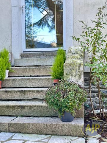 Biens de prestige à vendre Nantes : 980 000 € - AJP Immobilier Nantes Saint-Donatien