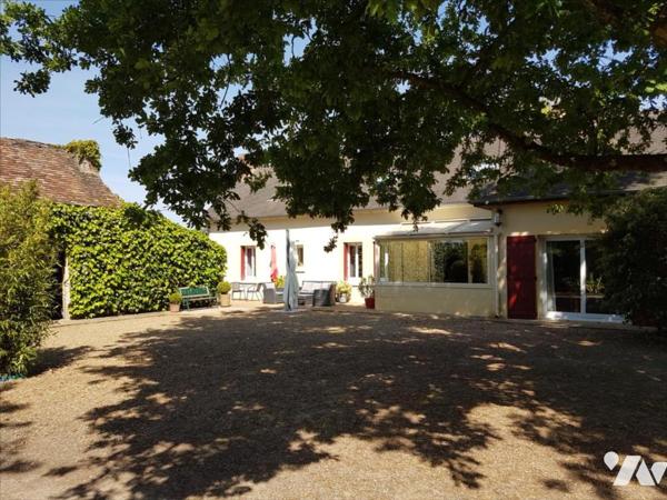 BAZOUGES CRE SUR LOIR, Fermette avec dépendance sur 4.200 m²