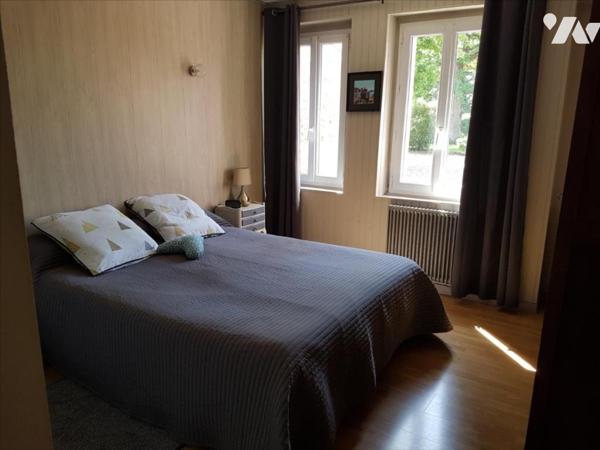 BAZOUGES CRE SUR LOIR, Fermette avec dépendance sur 4.200 m²