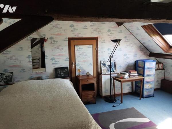 BAZOUGES CRE SUR LOIR, Fermette avec dépendance sur 4.200 m²