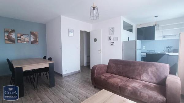 Appartement à louer 2 pièces 43.42m² Châteauroux (36000)