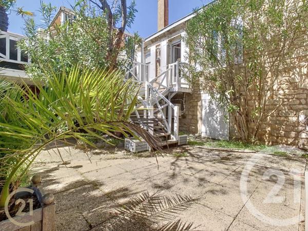 Maison à vendre  7 pièces - 182 m2 PORT DES BARQUES - 17