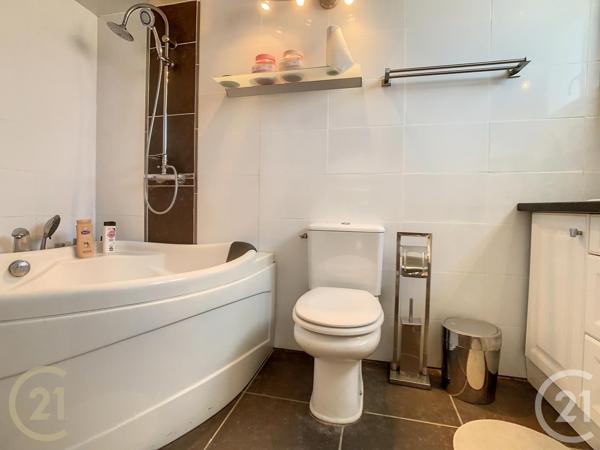 Maison à vendre  7 pièces - 182 m2 PORT DES BARQUES - 17