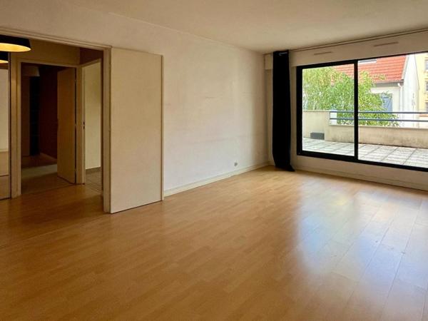 Appartement Courbevoie 2 pièces 55 m2 et sa belle terrasse de 38m²