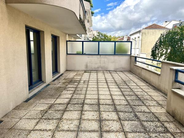 Appartement Courbevoie 2 pièces 55 m2 et sa belle terrasse de 38m²