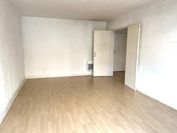 Appartement Courbevoie 2 pièces 55 m2 et sa belle terrasse de 38m²