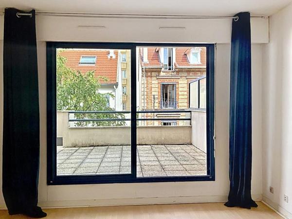 Appartement Courbevoie 2 pièces 55 m2 et sa belle terrasse de 38m²