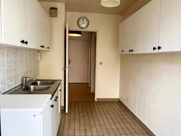 Appartement Courbevoie 2 pièces 55 m2 et sa belle terrasse de 38m²