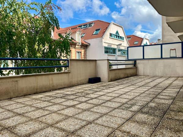 Appartement Courbevoie 2 pièces 55 m2 et sa belle terrasse de 38m²