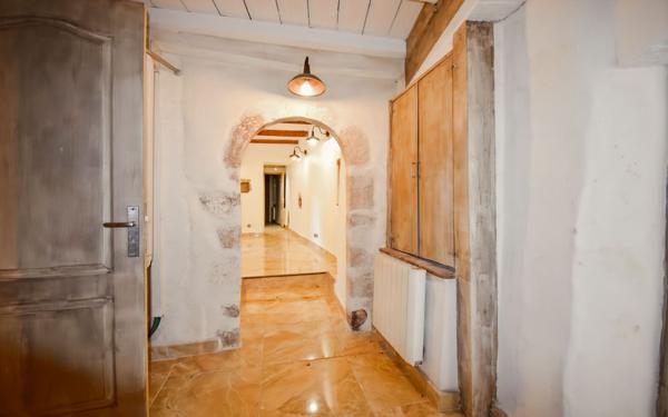 Maison à vendre    5 pièces •  Dions