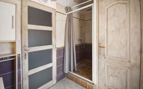 Maison à vendre    5 pièces •  Dions