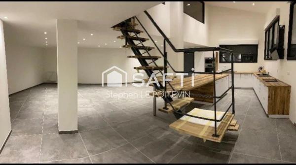 Maison T5 type loft avec garage et terrasse