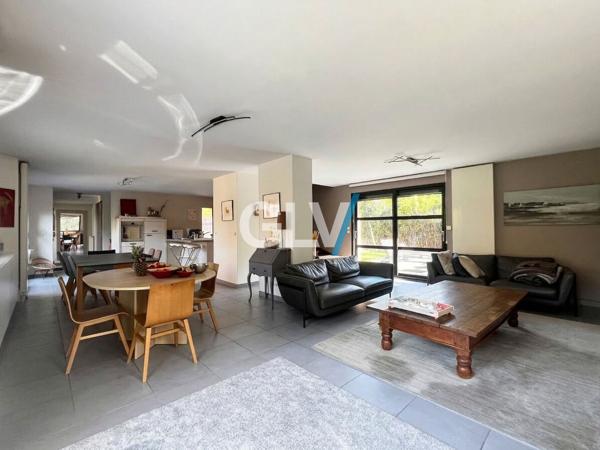 Demeure de +200m2 - Suite parentale, Jardin, Garage + Stationnements , Lesquin