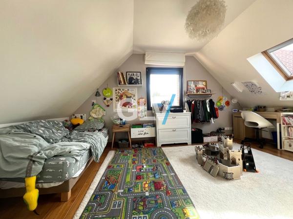 Demeure de +200m2 - Suite parentale, Jardin, Garage + Stationnements , Lesquin
