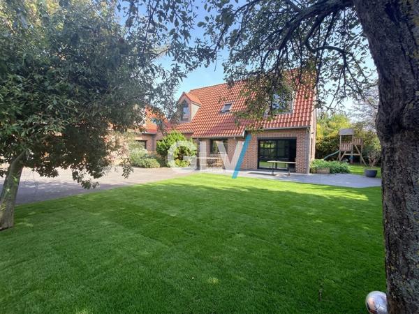 Demeure de +200m2 - Suite parentale, Jardin, Garage + Stationnements , Lesquin