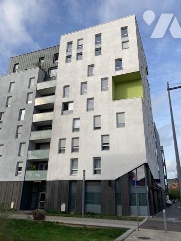 F2 ROUEN LES DOCKS LUCILINE