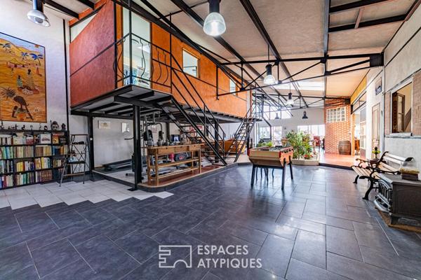 Loft unique au coeur du village de Montigny. Expression pure, volume et lumière !