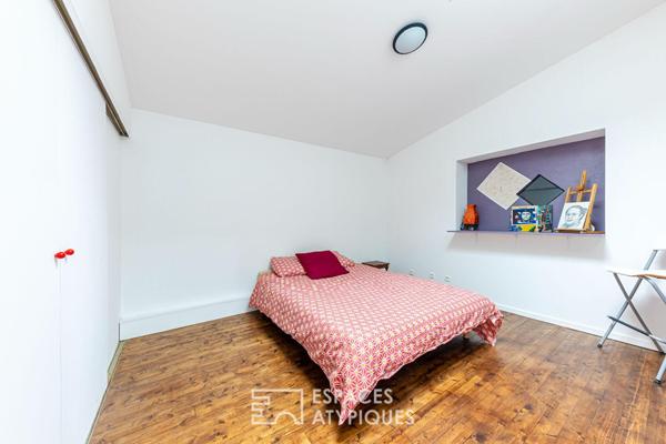 Loft unique au coeur du village de Montigny. Expression pure, volume et lumière !