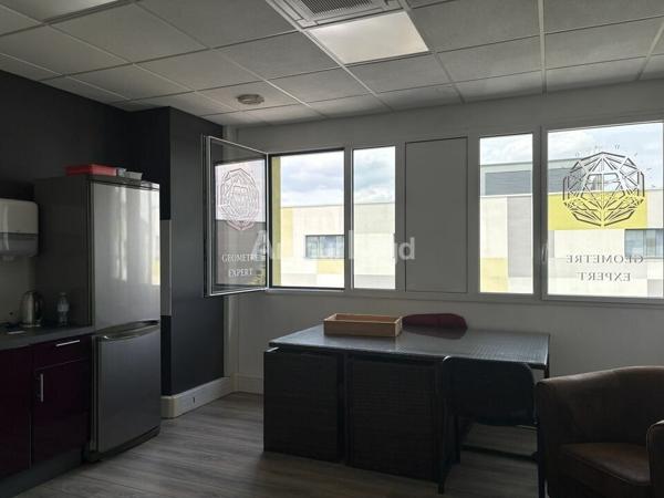 BUREAUX à LOUER de 132 m²