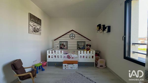 Maison à vendre 5 pièces 140 m² Carpiquet