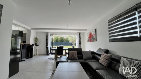 Maison à vendre 5 pièces 140 m² Carpiquet