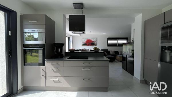 Maison à vendre 5 pièces 140 m² Carpiquet