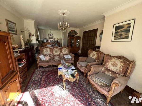 LANESTER en impasse maison de type 7 sur sous-sol sur 438 M² de terrain