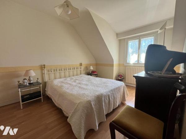 LANESTER en impasse maison de type 7 sur sous-sol sur 438 M² de terrain
