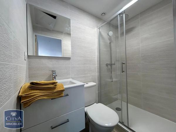 Appartement à louer 1 pièce 17.42m² Nîmes (30000)