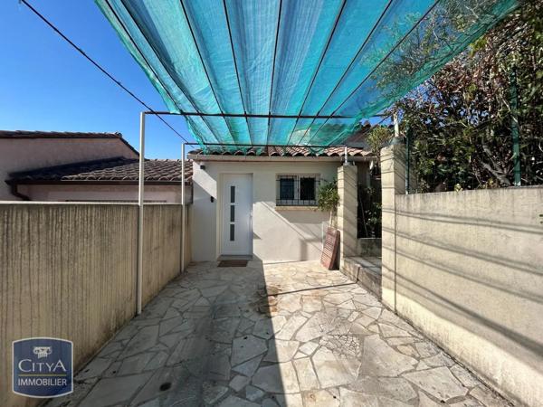 Appartement à louer 1 pièce 17.42m² Nîmes (30000)