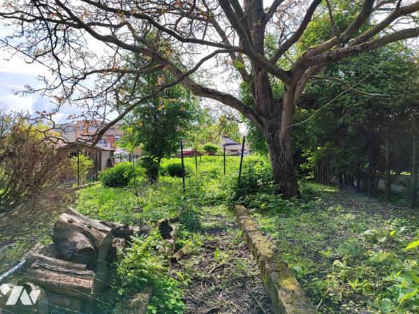 Maison de 90 m² habitable bâtie sur 453 m²