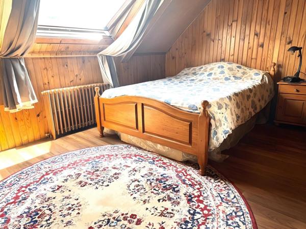 Maison familiale avec jardin, au calme.