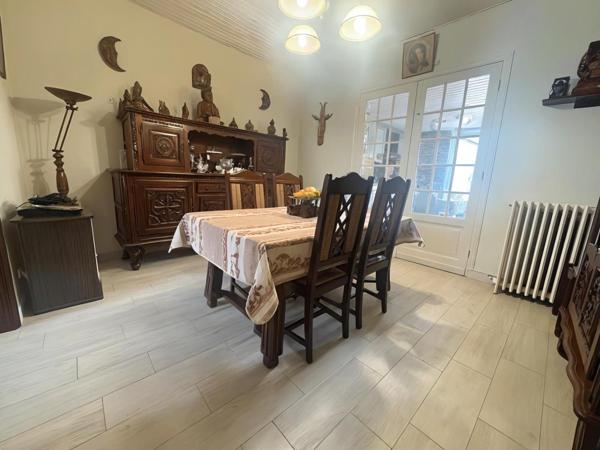 Maison familiale avec jardin, au calme.