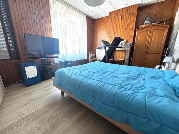 Maison familiale avec jardin, au calme.