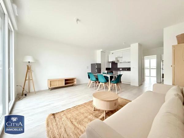 Appartement à louer 3 pièces 59.8m² Tours (37100)