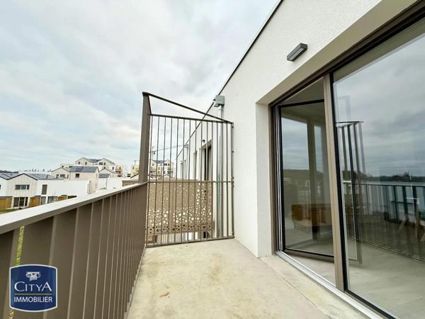 Appartement à louer 3 pièces 59.8m² Tours (37100)