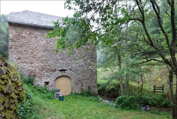 SAUVETERRE DE ROUERGUE- MOULIN ISOLE AVEC DEPENDANCE Sauveterre-de-rouergue
