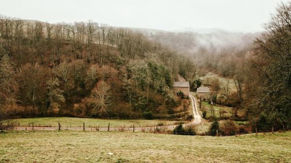 SAUVETERRE DE ROUERGUE- MOULIN ISOLE AVEC DEPENDANCE Sauveterre-de-rouergue